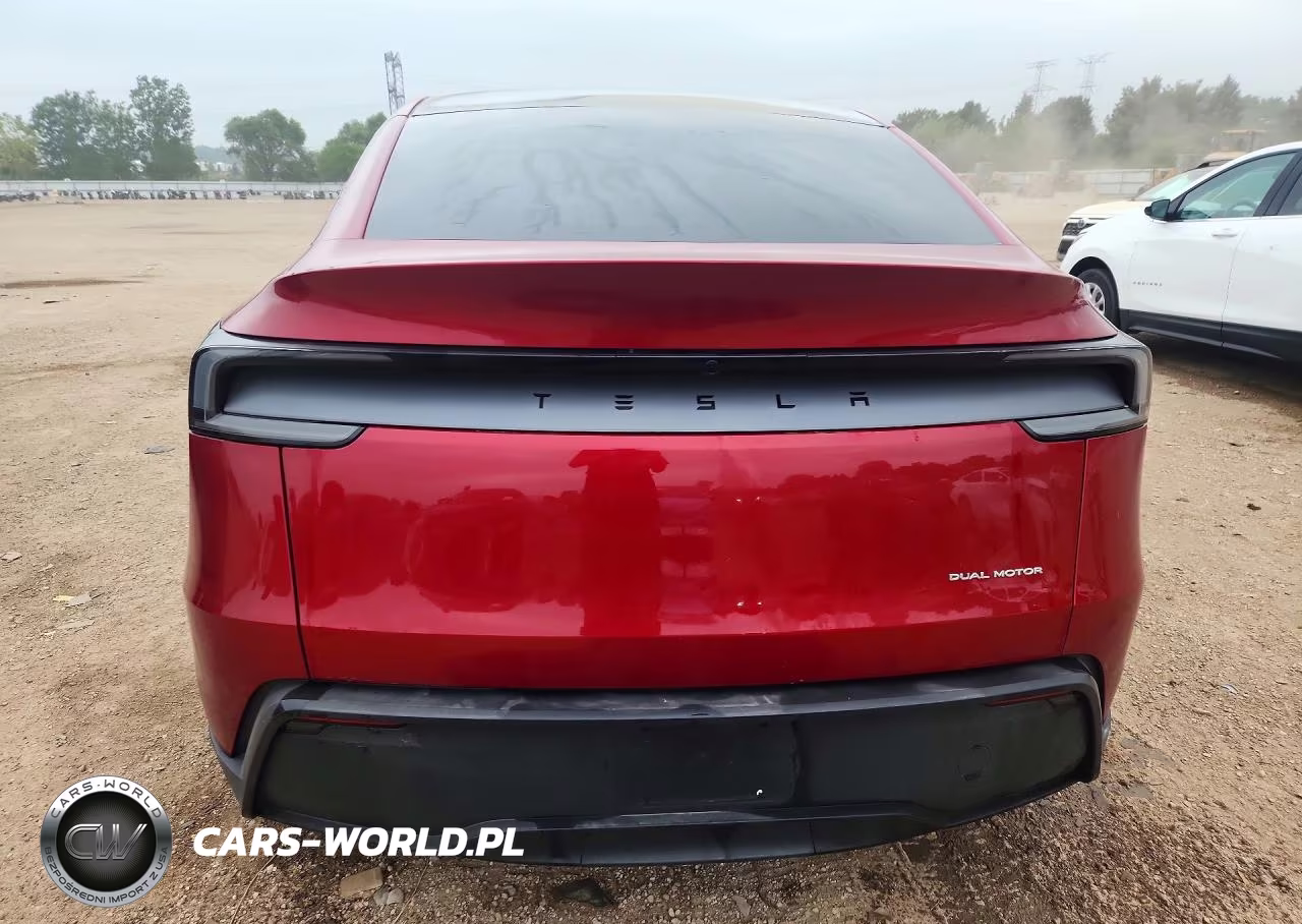 2026 Tesla Model Y VIN:7SAYGDEE1TF566641 - 6