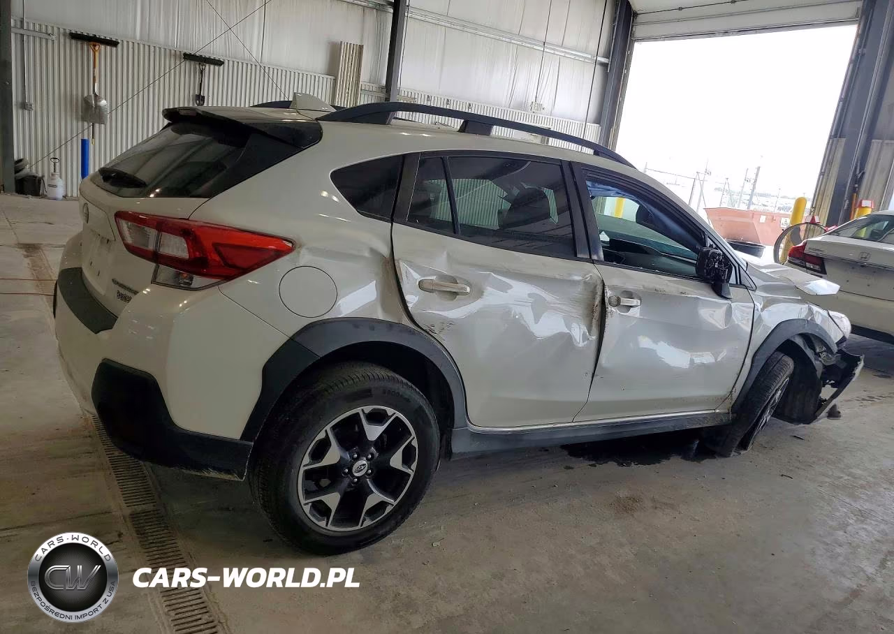 2018 Subaru Crosstrek Premium VIN:JF2GTADCXJH211503 - 3
