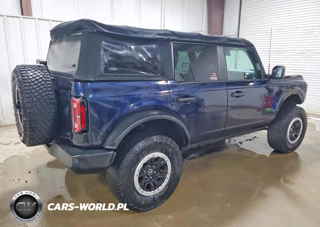 2021 Ford Bronco Base VIN:1FMDE5DH4MLA67233 - 3