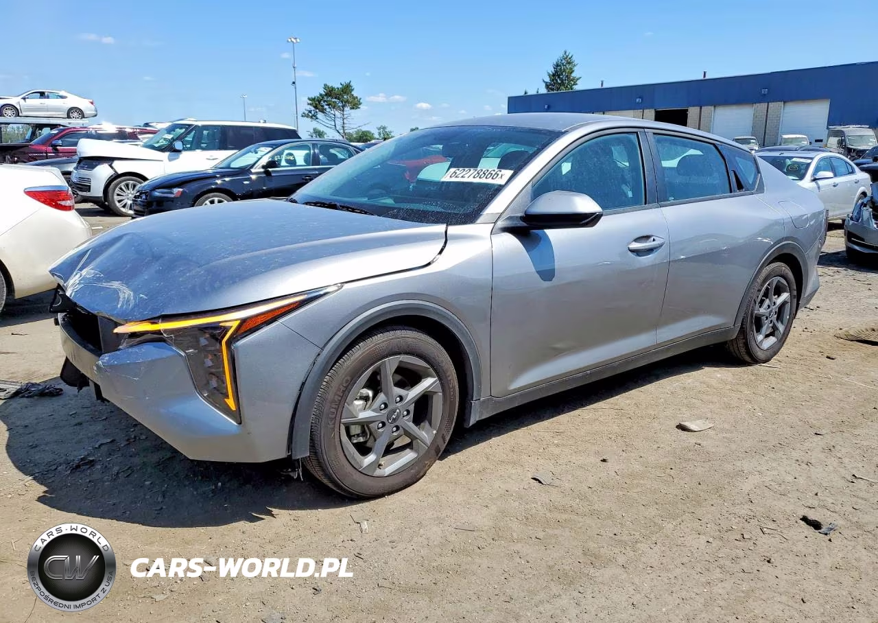 2025 Kia K4 Lxs