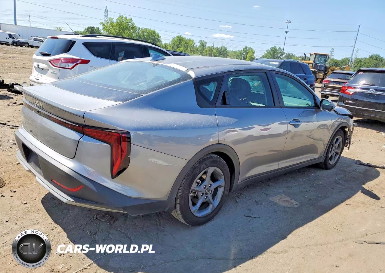 2025 Kia K4 Lxs VIN:3KPFT4DE1SE188228 - 3