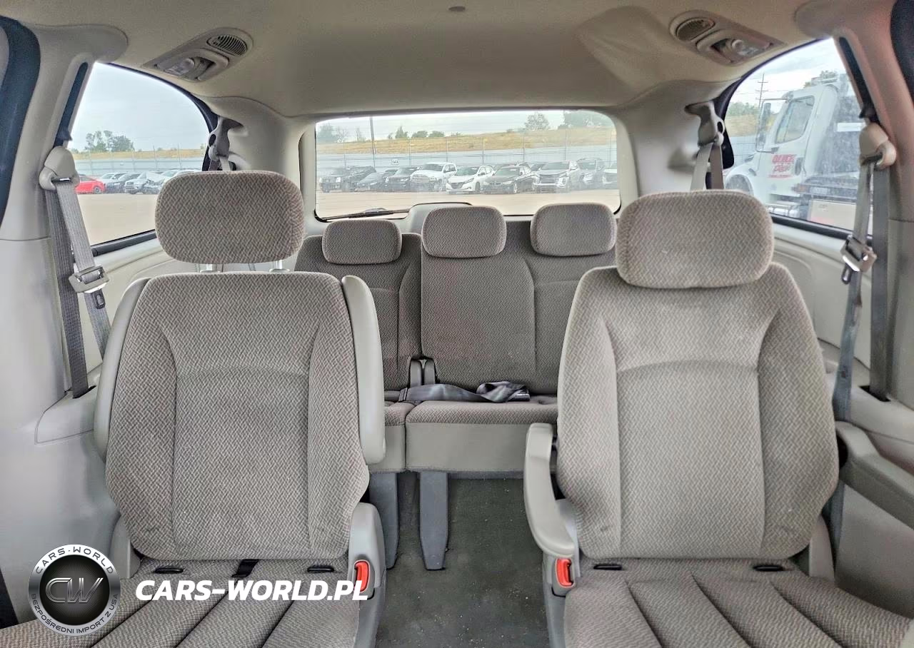 2007 Chrysler Town & Country Touring VIN:2A4GP54L57R207134 - 10