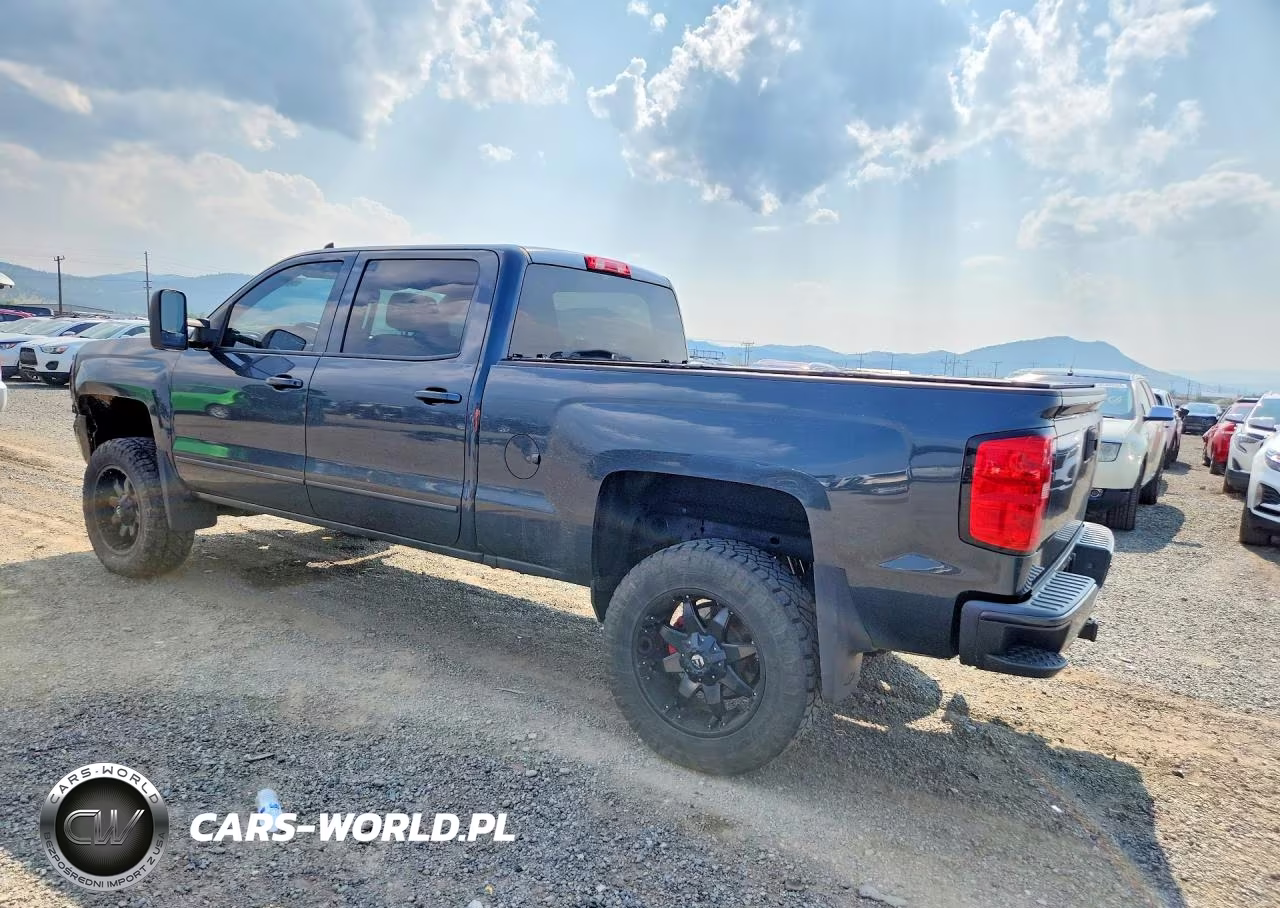 2018 Chevrolet Silverado K1500 Lt VIN:3GCUKREC0JG466074 - 2