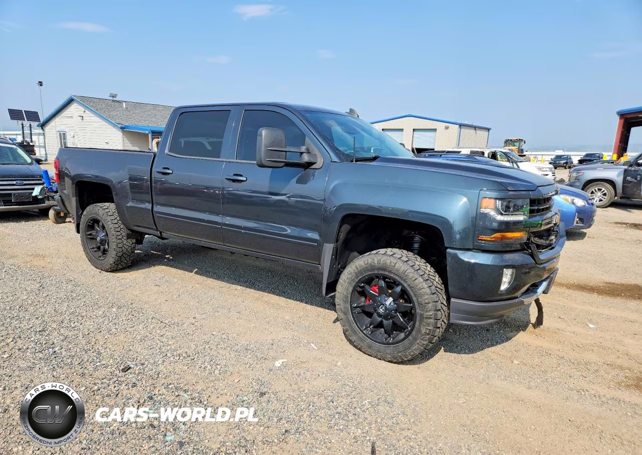 2018 Chevrolet Silverado K1500 Lt VIN:3GCUKREC0JG466074 - 4