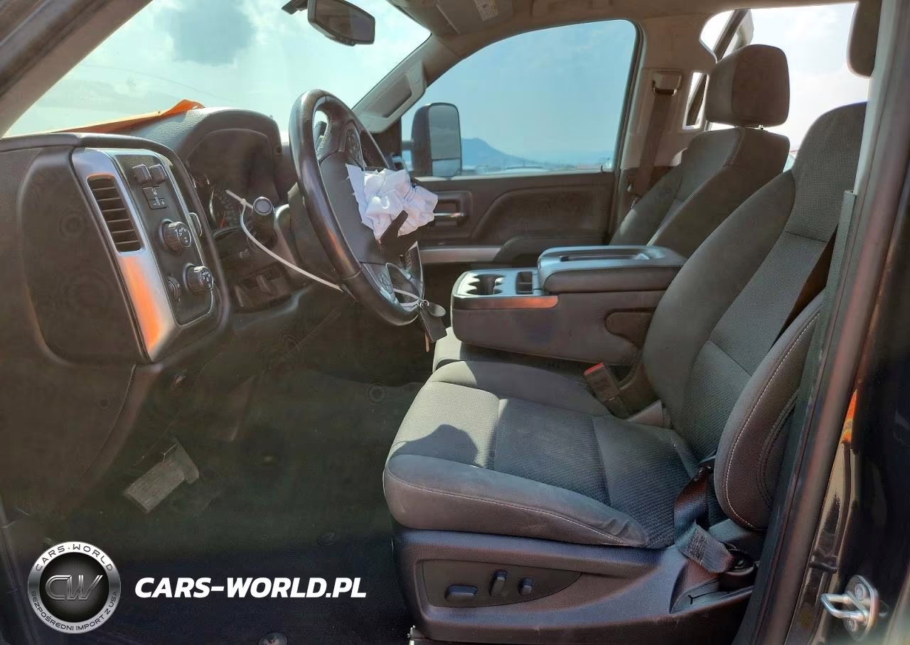2018 Chevrolet Silverado K1500 Lt VIN:3GCUKREC0JG466074 - 7