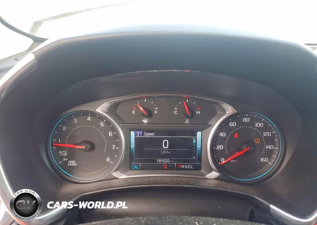 2018 Chevrolet Equinox Premier VIN:2GNAXWEX9J6137897 - 9