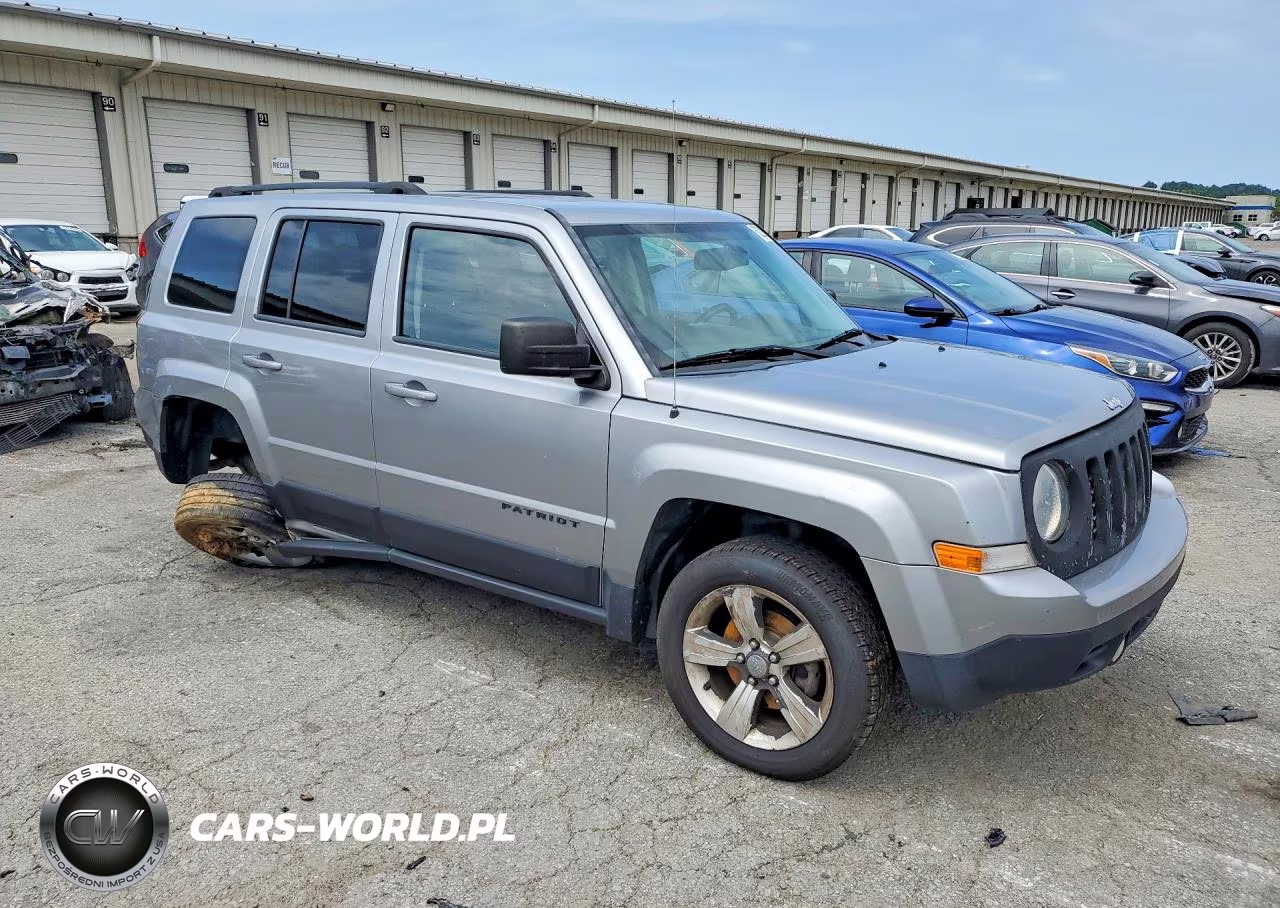 2016 Jeep Patriot Latitude VIN:1C4NJPFA7GD711418 - 4