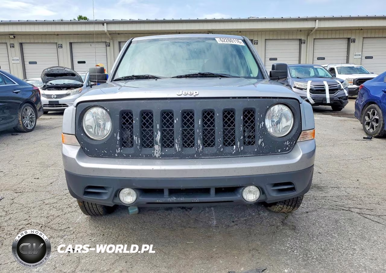 2016 Jeep Patriot Latitude VIN:1C4NJPFA7GD711418 - 5