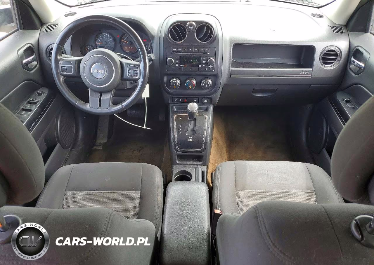 2016 Jeep Patriot Latitude VIN:1C4NJPFA7GD711418 - 8