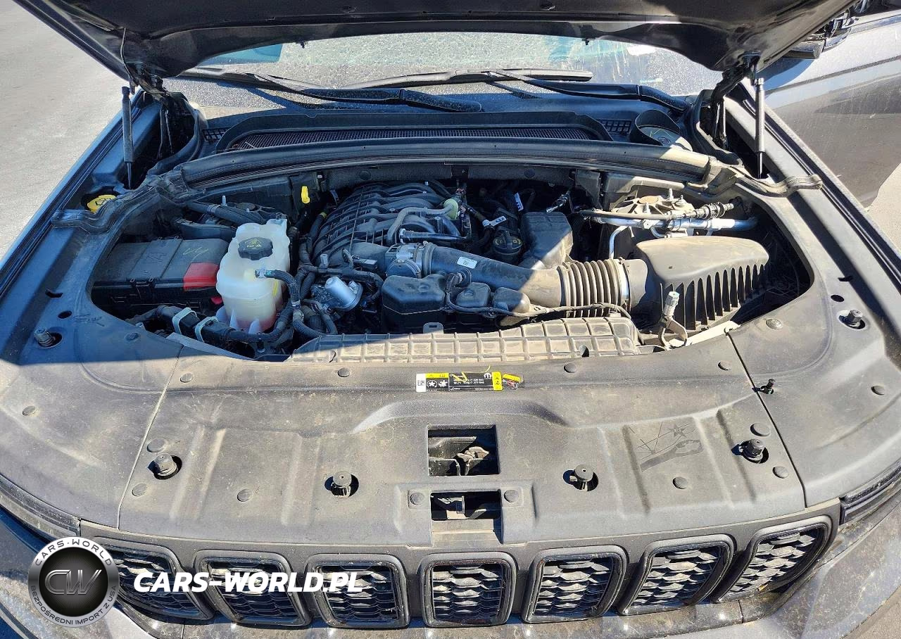 2025 Jeep Grand Cherokee Laredo VIN:1C4RJHAG2SC319755 - 12