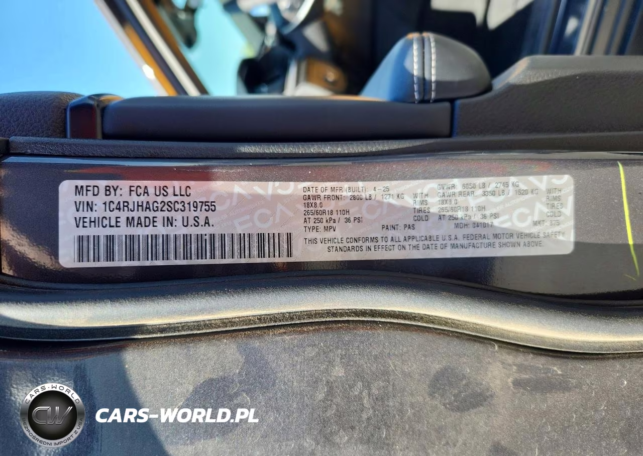 2025 Jeep Grand Cherokee Laredo VIN:1C4RJHAG2SC319755 - 14