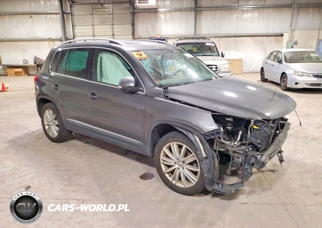 2013 Volkswagen Tiguan S VIN:WVGAV3AX7DW592613 - 4