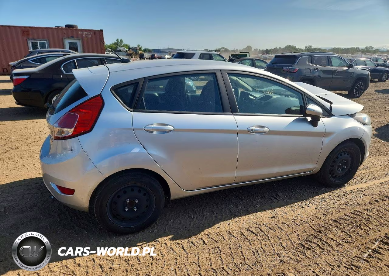 2015 Ford Fiesta S VIN:3FADP4TJ4FM167059 - 3