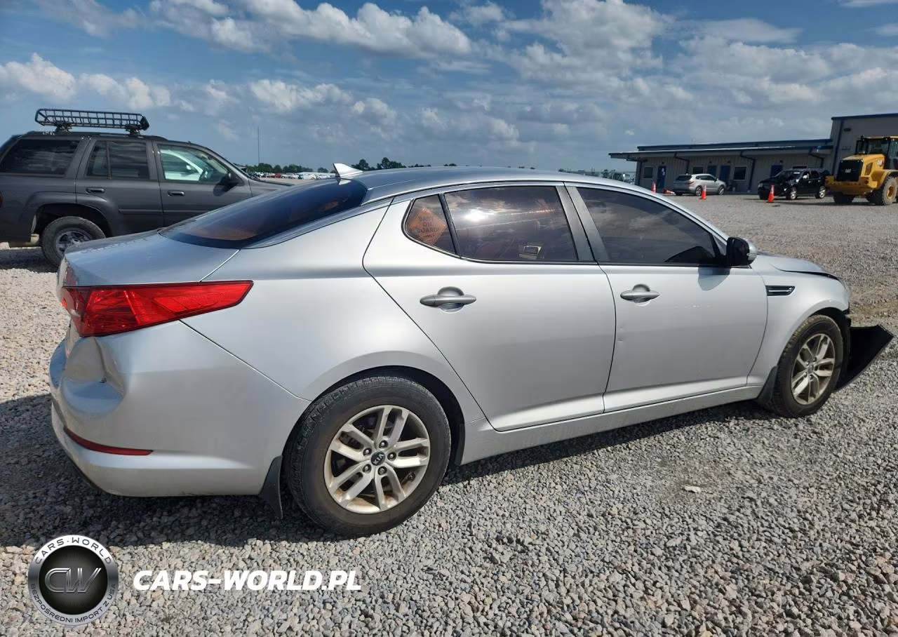 2011 Kia Optima Lx VIN:KNAGM4A73B5121520 - 3