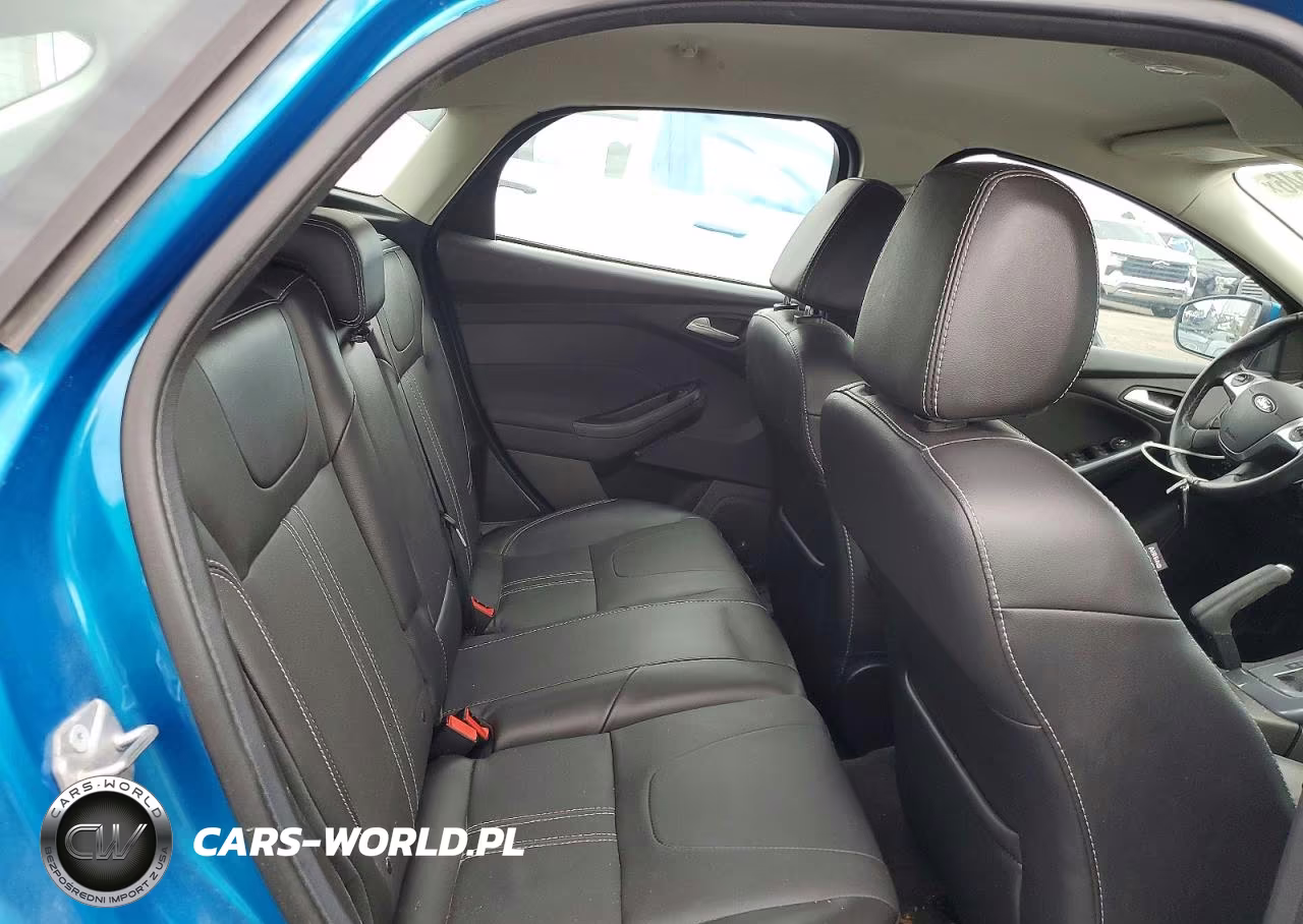 2014 Ford Focus Titanium VIN:1FADP3N20EL185087 - 10