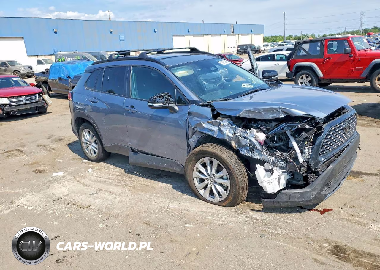 2025 Toyota Corolla Cross Le VIN:7MUBAAAG2SV133517 - 4