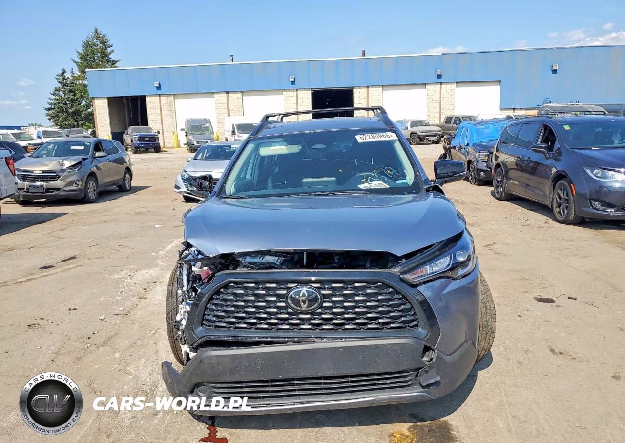 2025 Toyota Corolla Cross Le VIN:7MUBAAAG2SV133517 - 5