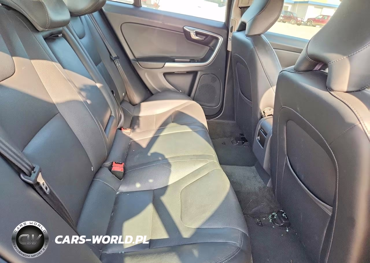 2015 Volvo S60 Premier VIN:YV140MFB6F1313178 - 10