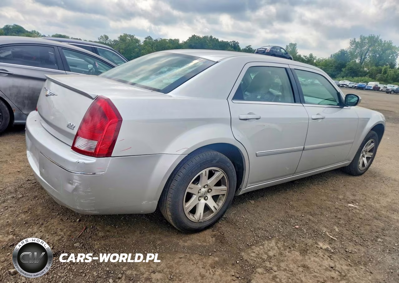 2007 Chrysler 300 Touring VIN:2C3KA53G77H803474 - 3