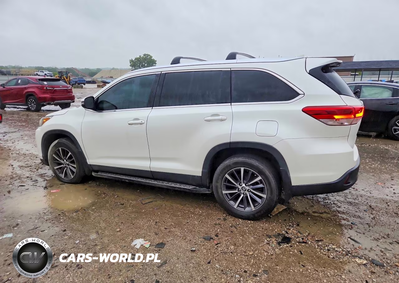 2019 Toyota Highlander Xle VIN:5TDKZRFH5KS572455 - 2