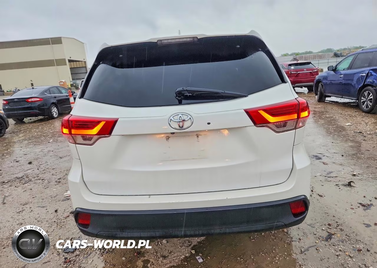 2019 Toyota Highlander Xle VIN:5TDKZRFH5KS572455 - 6
