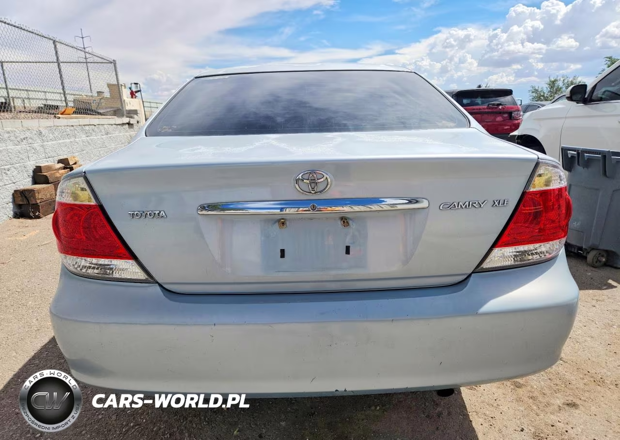 2005 Toyota Camry Xle VIN:4T1BE30K45U971205 - 6