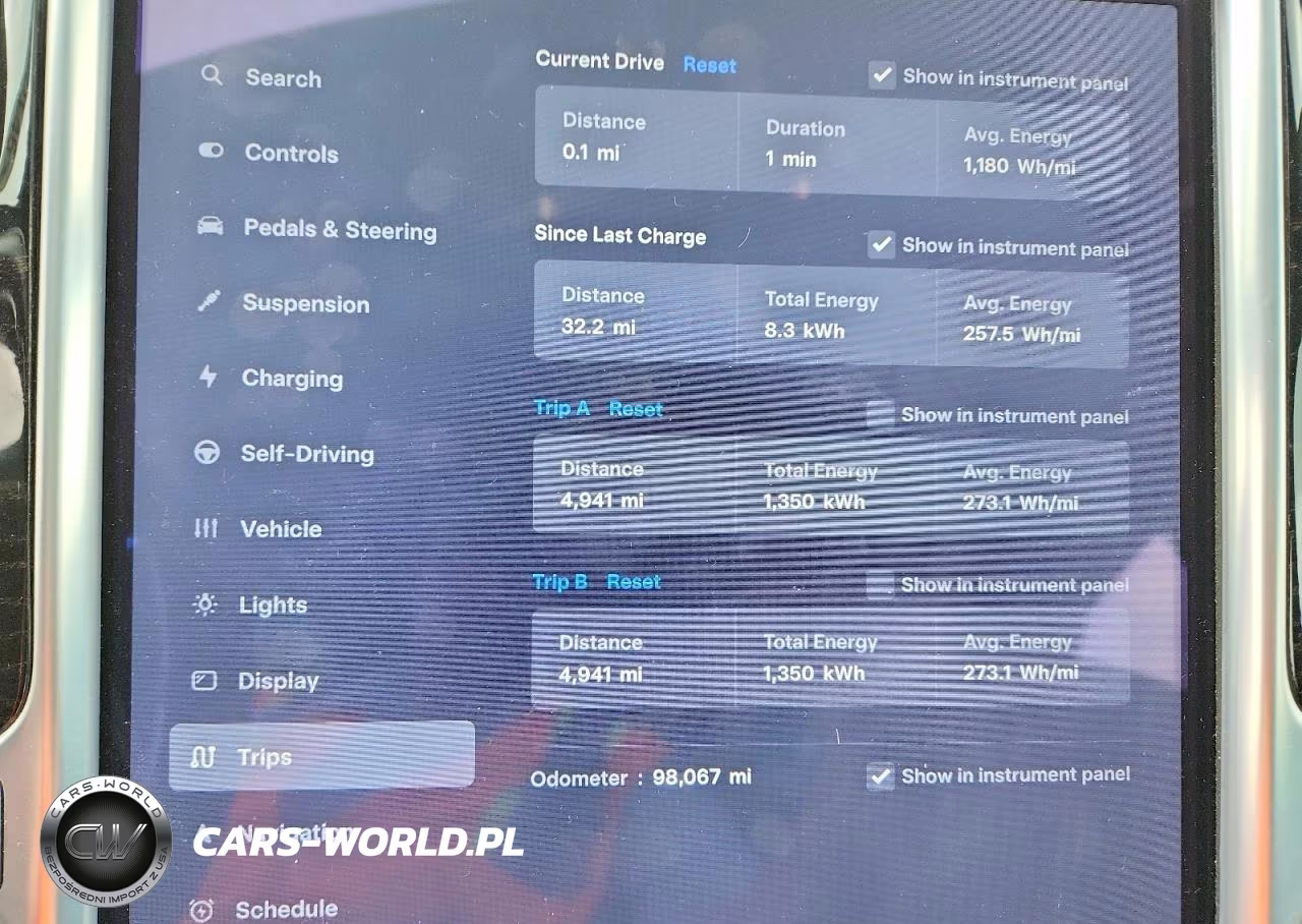 2017 Tesla Model S VIN:5YJSA1E22HF229900 - 9