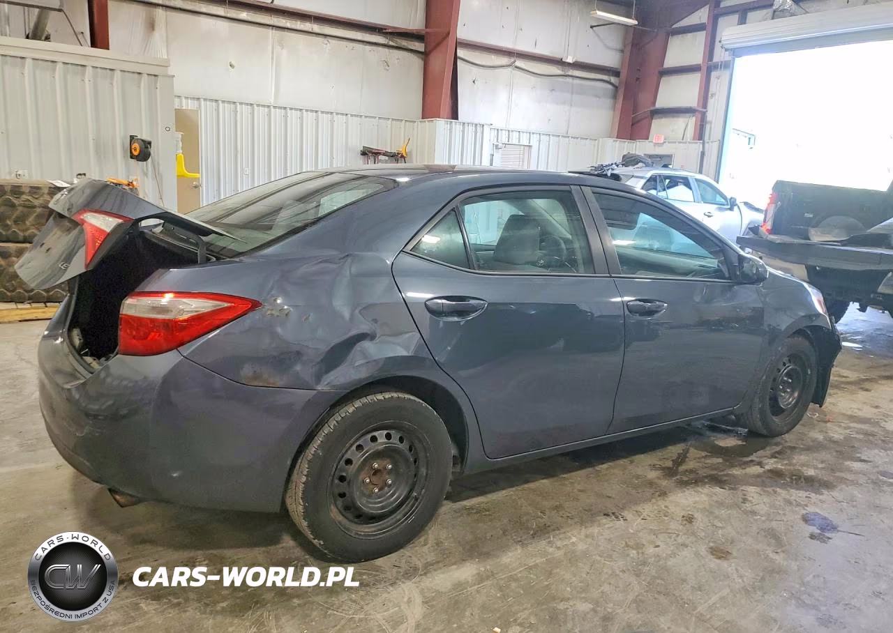 2015 Toyota Corolla Le VIN:2T1BURHE2FC270136 - 3