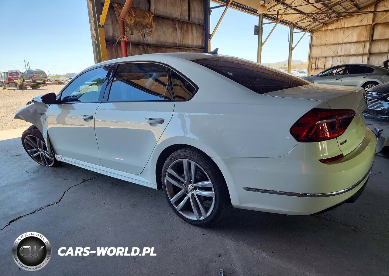2018 Volkswagen Passat S VIN:1VWAA7A33JC040010 - 2