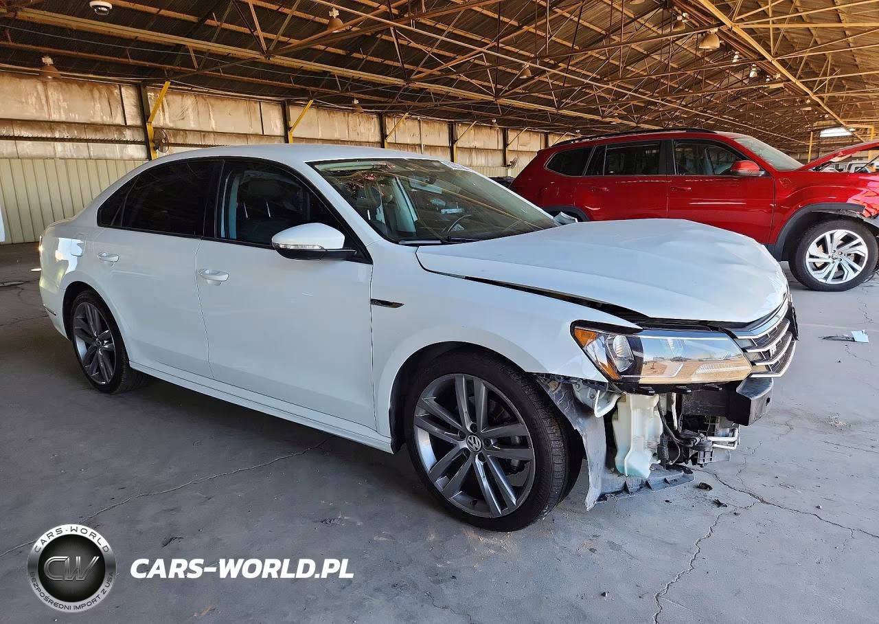 2018 Volkswagen Passat S VIN:1VWAA7A33JC040010 - 4