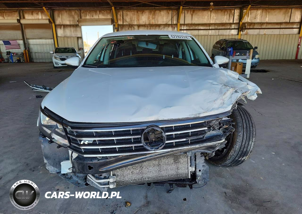 2018 Volkswagen Passat S VIN:1VWAA7A33JC040010 - 5