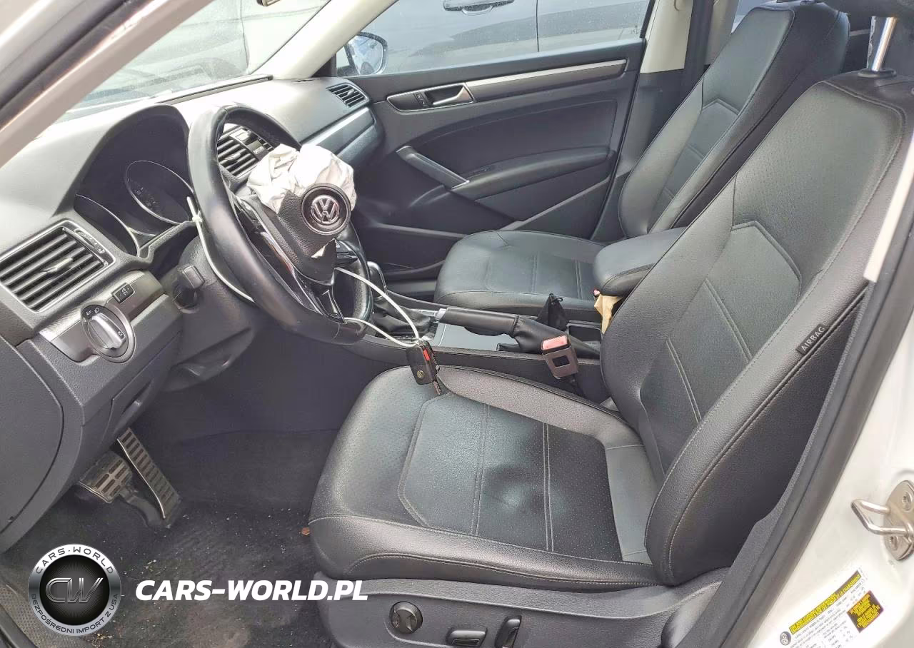2018 Volkswagen Passat S VIN:1VWAA7A33JC040010 - 7