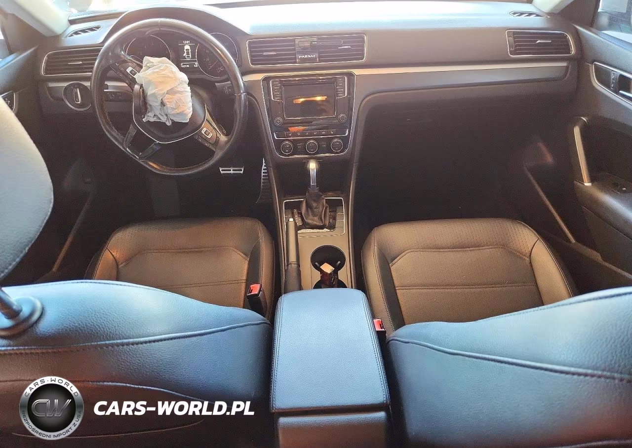 2018 Volkswagen Passat S VIN:1VWAA7A33JC040010 - 8