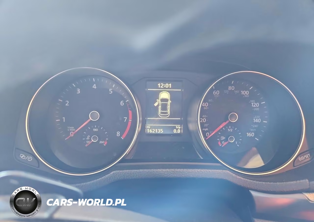 2018 Volkswagen Passat S VIN:1VWAA7A33JC040010 - 9