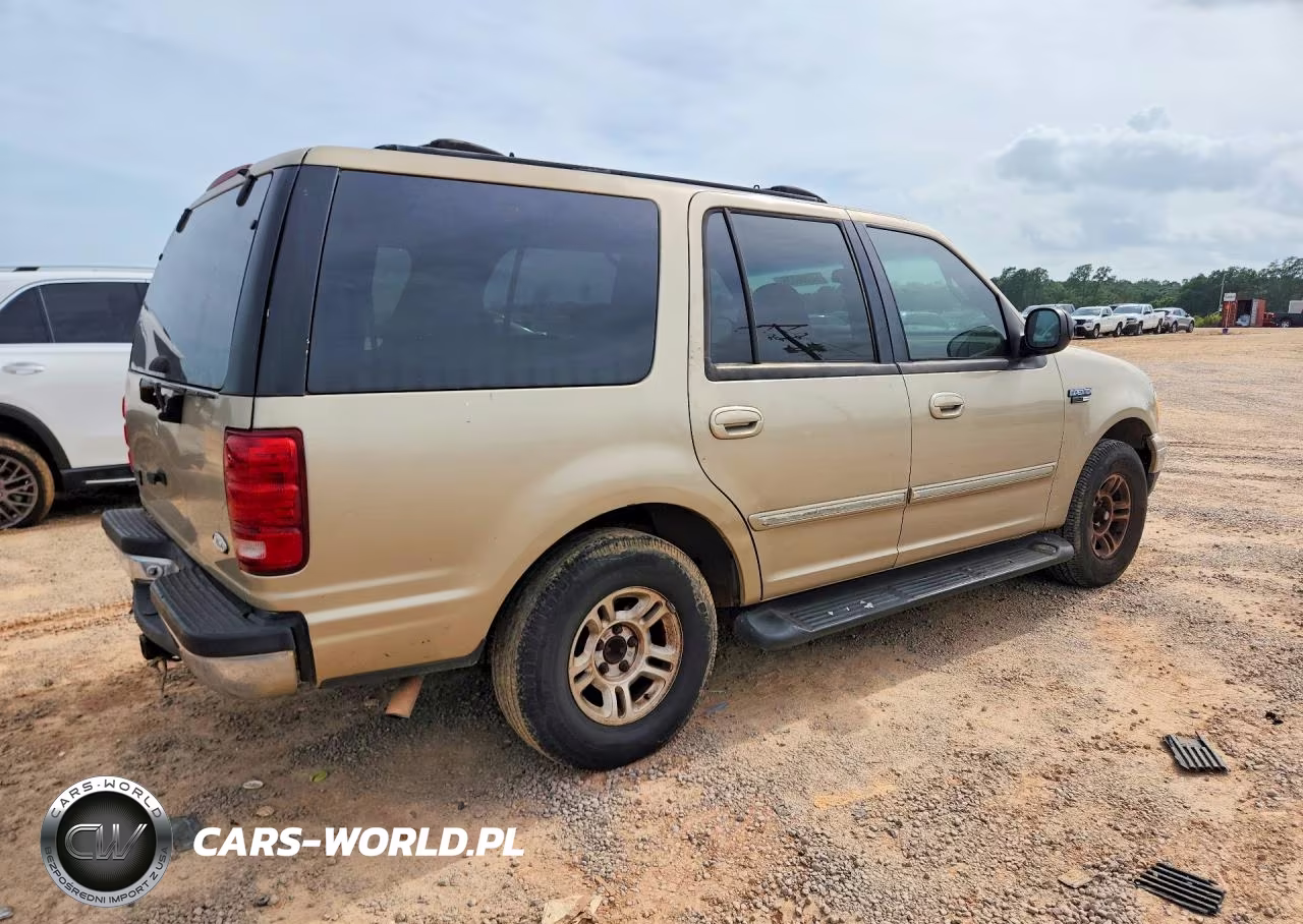 2000 Ford Expedition Xlt VIN:1FMRU1564YLB80944 - 3