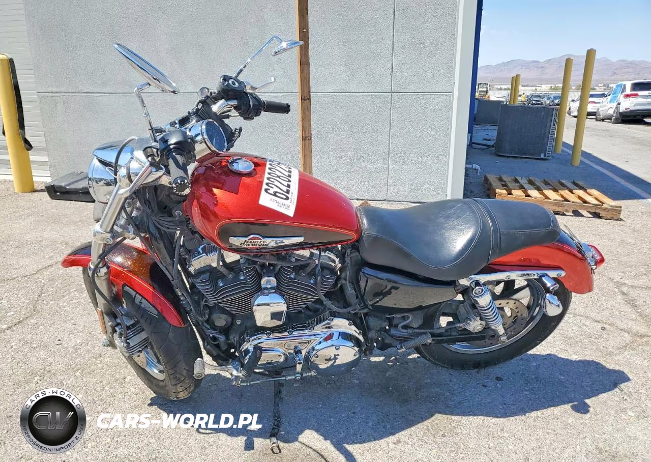 2013 Harley-Davidson Xl1200 C VIN:1HD1CT319DC418268 - 3
