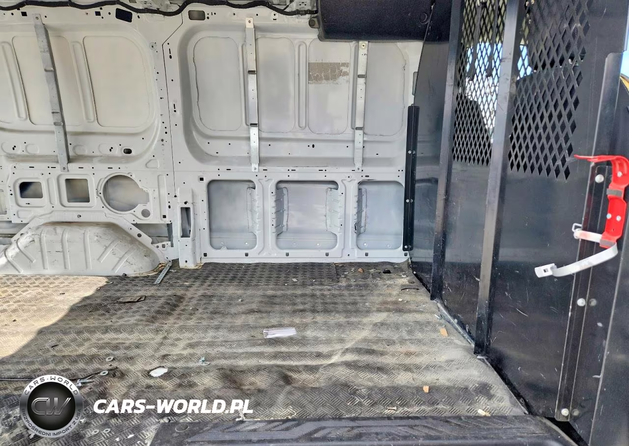2022 Ford Transit T-250 VIN:1FTBR1Y86NKA24250 - 11