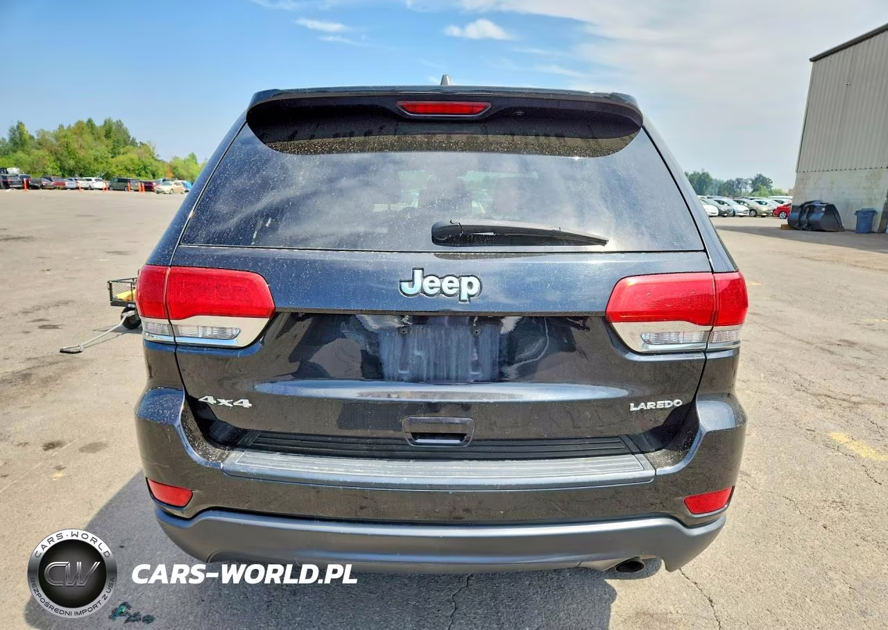 2015 Jeep Grand Cherokee Laredo VIN:1C4RJFAG8FC173694 - 6