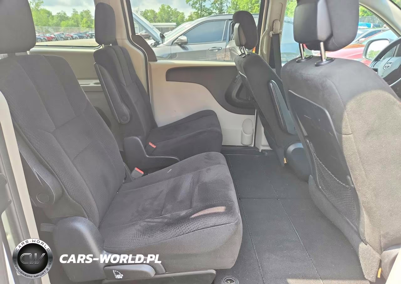 2011 Dodge Grand Caravan Express VIN:2D4RN4DG5BR731879 - 11