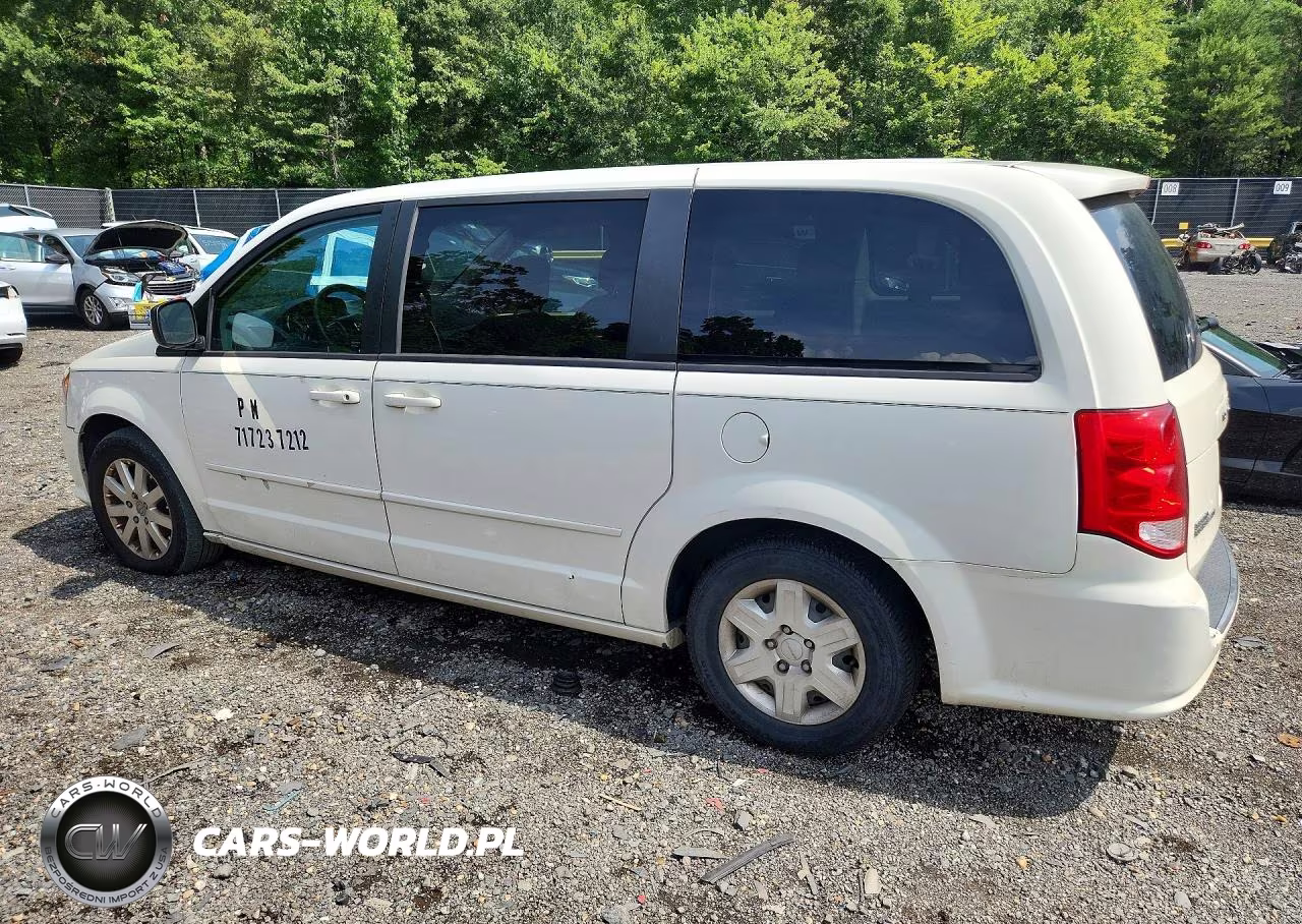 2011 Dodge Grand Caravan Express VIN:2D4RN4DG5BR731879 - 2