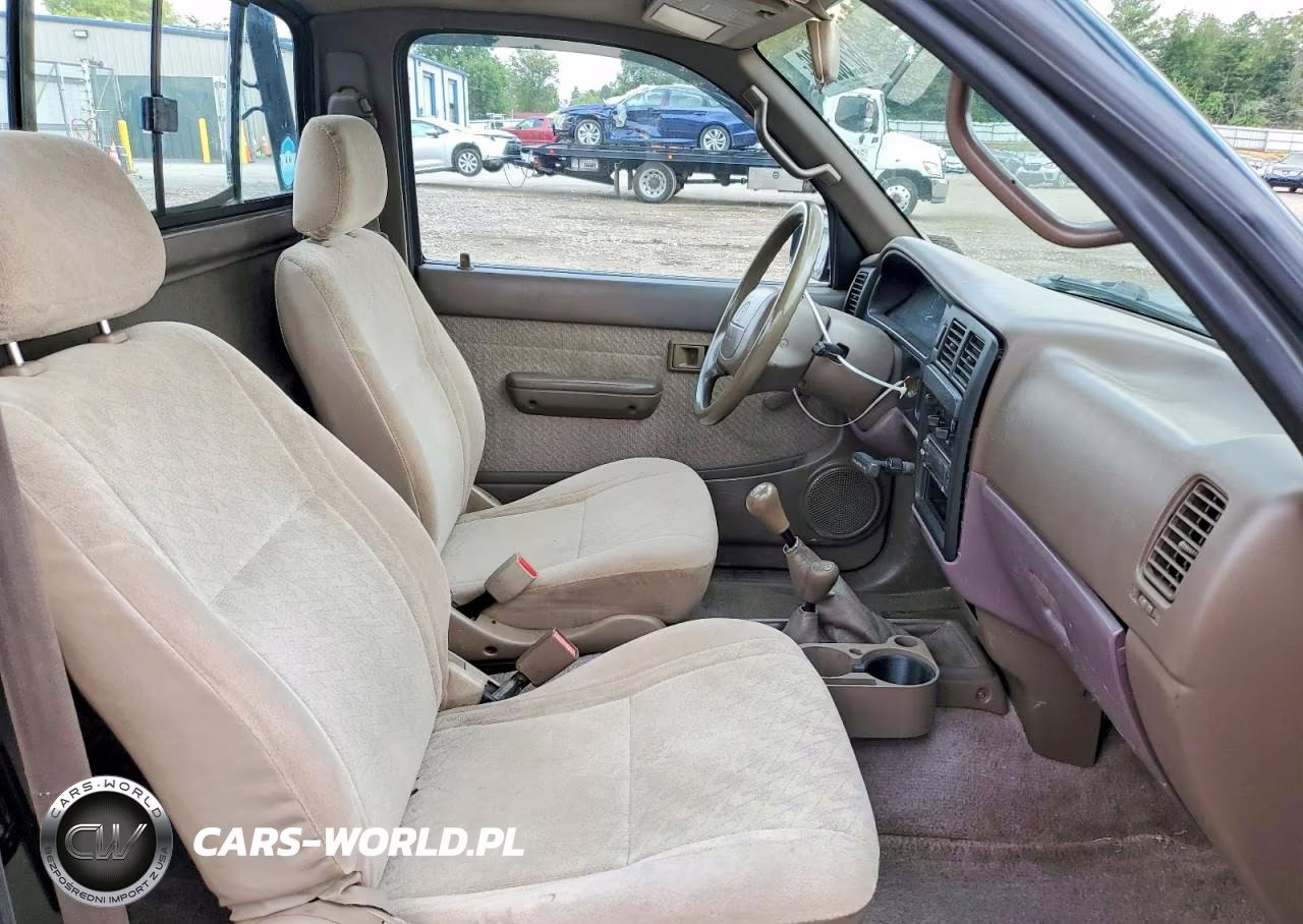 1995 Toyota Tacoma Base VIN:4TAUN61C1SZ047689 - 10