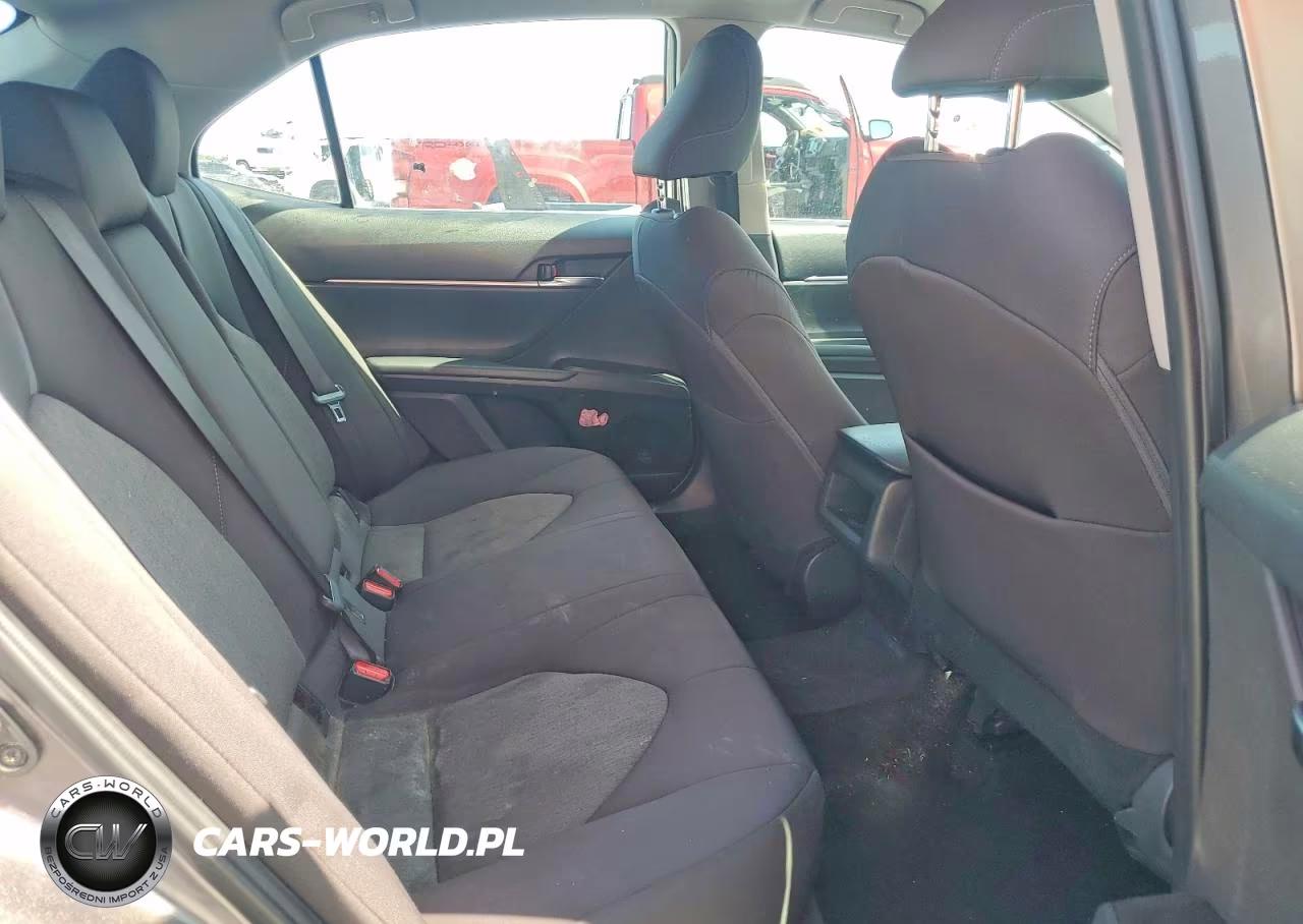 2021 Toyota Camry Le VIN:4T1C11AK6MU427760 - 10