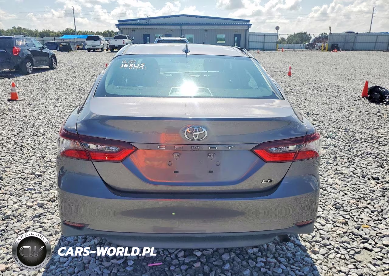 2021 Toyota Camry Le VIN:4T1C11AK6MU427760 - 6