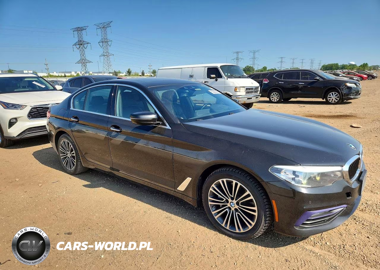 2017 BMW 530 Xi VIN:WBAJA7C38HG904016 - 4