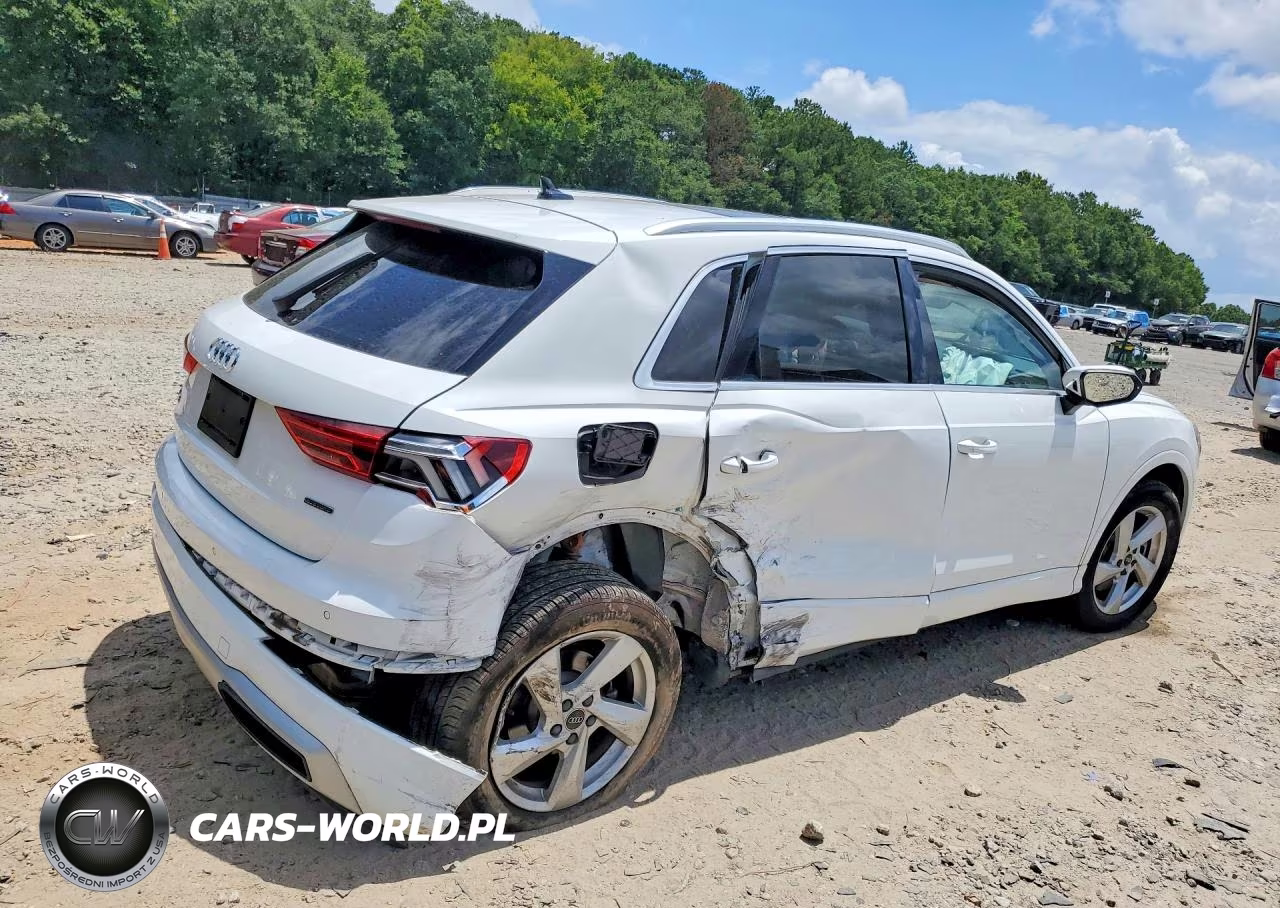 2021 Audi Q3 Premium 40 VIN:WA1AUCF39M1102130 - 3