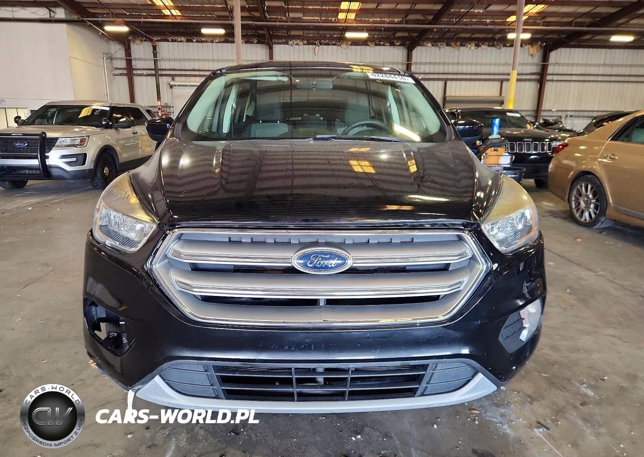 2017 Ford Escape Se VIN:1FMCU0GD3HUE64894 - 5