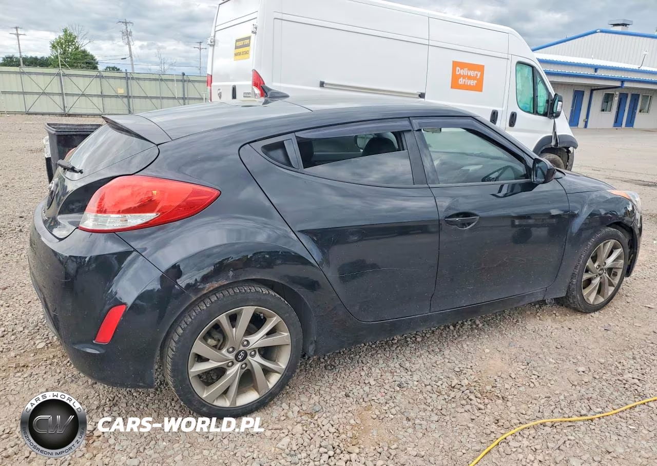 2017 Hyundai Veloster Base VIN:KMHTC6AD7HU310039 - 3