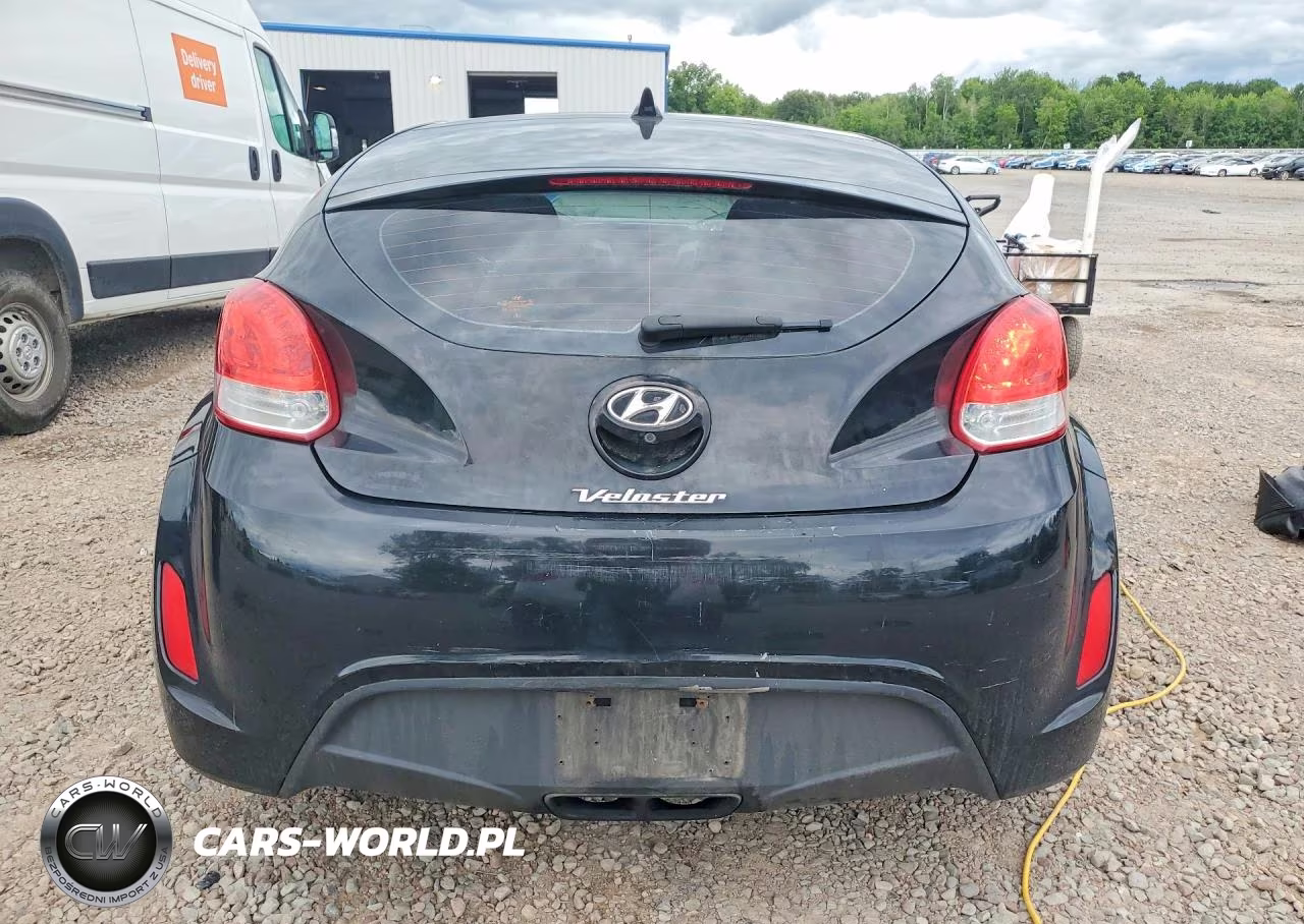 2017 Hyundai Veloster Base VIN:KMHTC6AD7HU310039 - 6