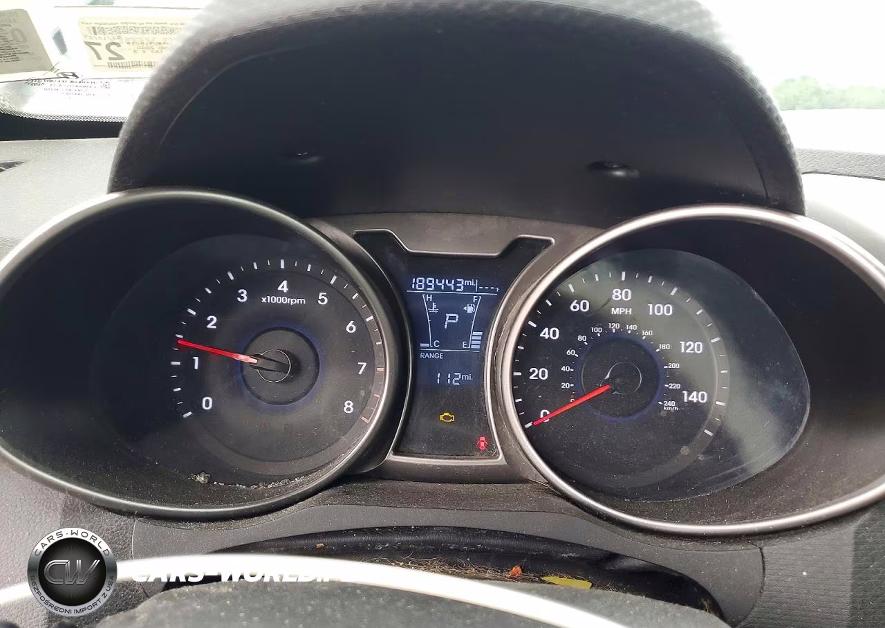 2017 Hyundai Veloster Base VIN:KMHTC6AD7HU310039 - 9