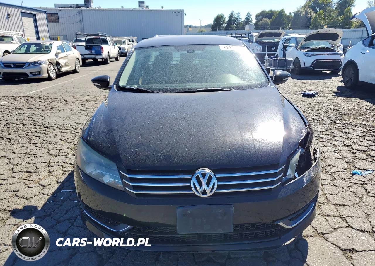 2012 Volkswagen Passat Se VIN:1VWBH7A3XCC081866 - 5